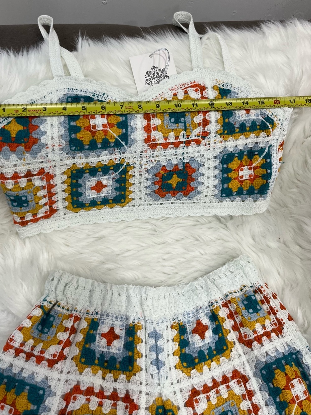 Rebellion Crochet 2-Piece Set | Granny Square Crop Top (M) & Lined Shorts (S) - Picture 3 of 9